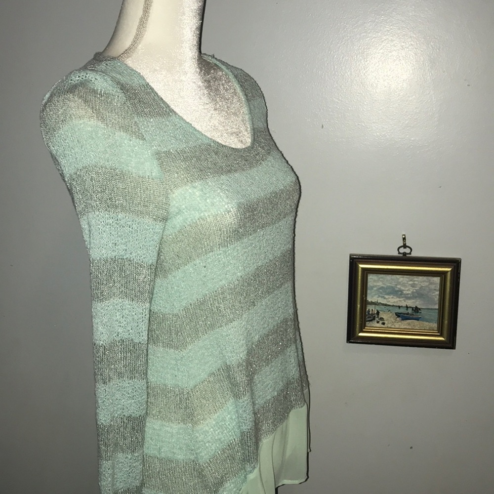 Lush mint and heather blouse  size S. A2